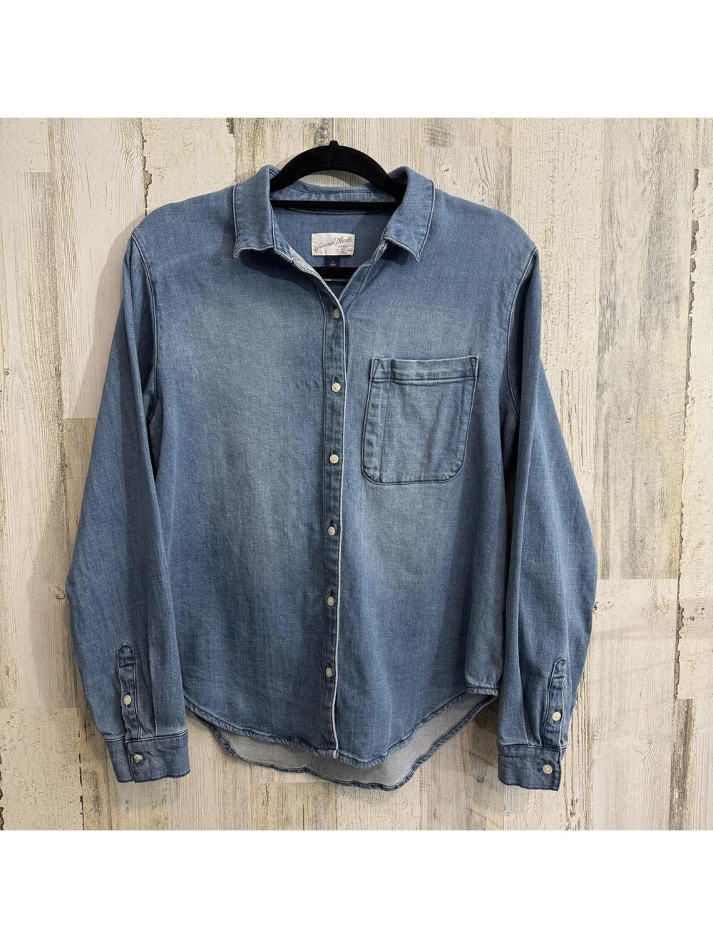 Universal Thread Women Small Shirt Chambray Denim